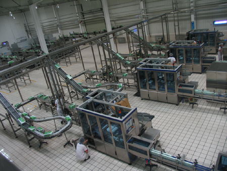 伊利 奶源基地打造中國乳業(yè)航母